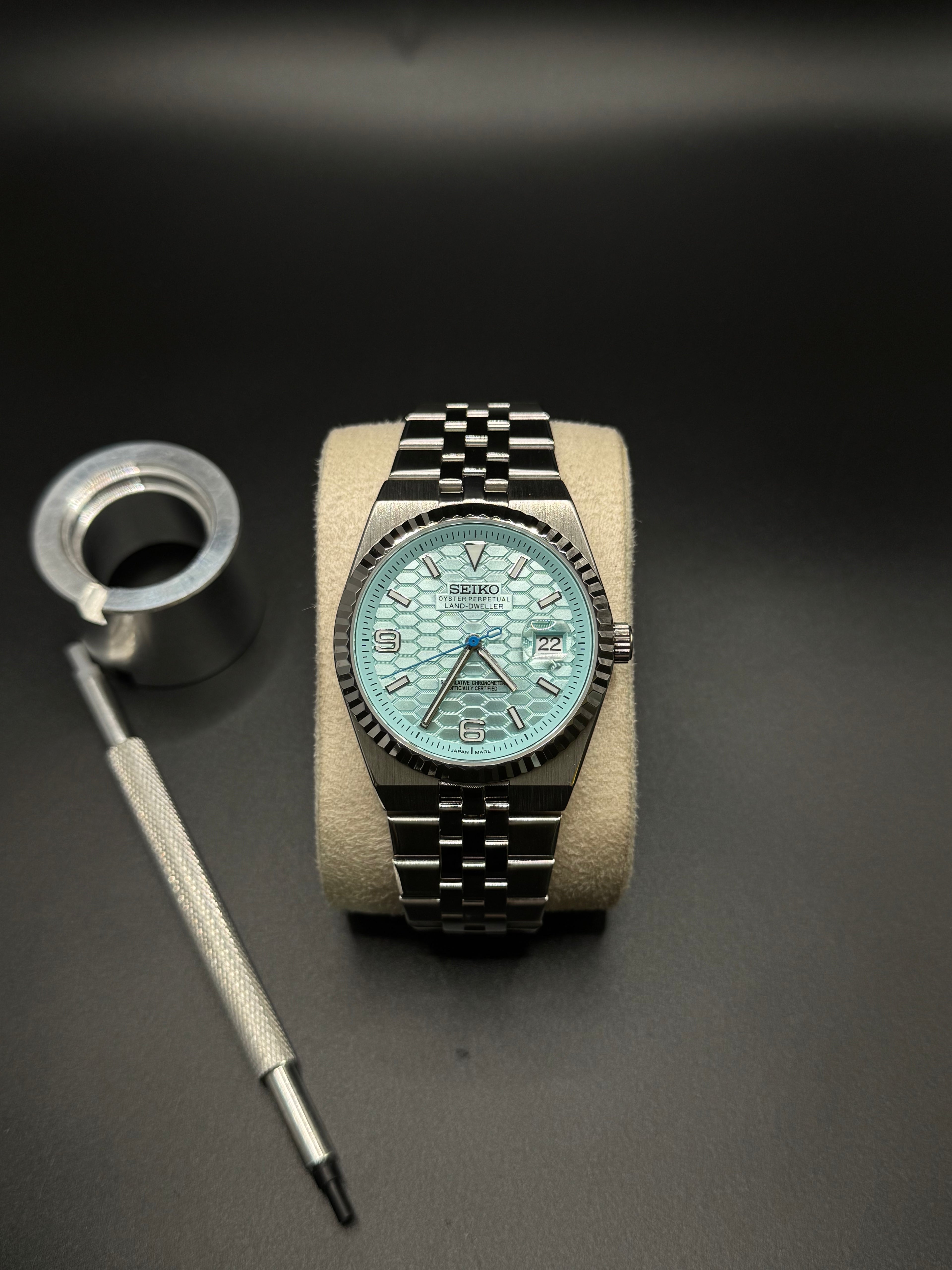 Land Dweller Eis Blau - Seiko Mod