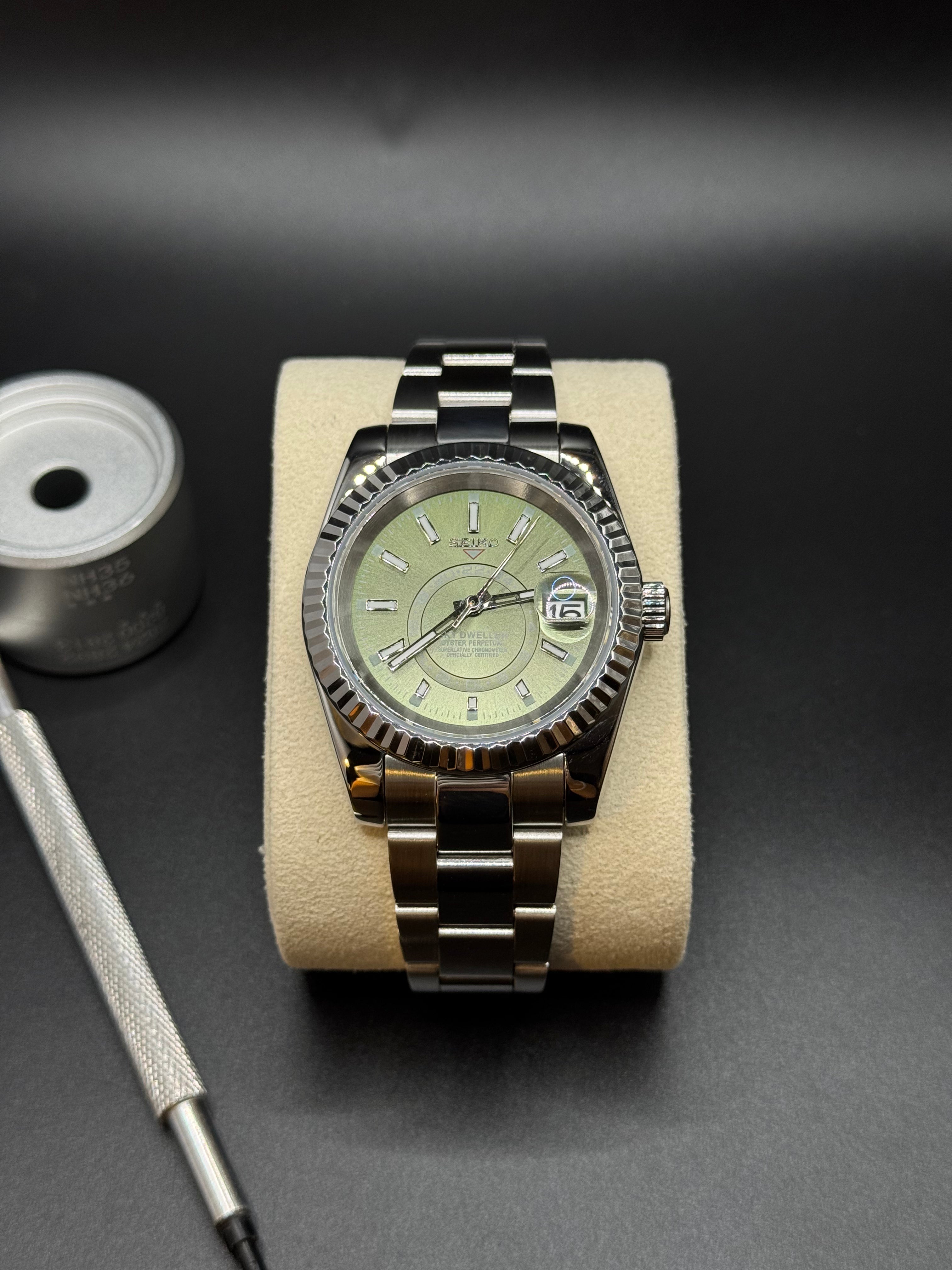 SkyDweller Oyster Olive Grün - Seiko Mod